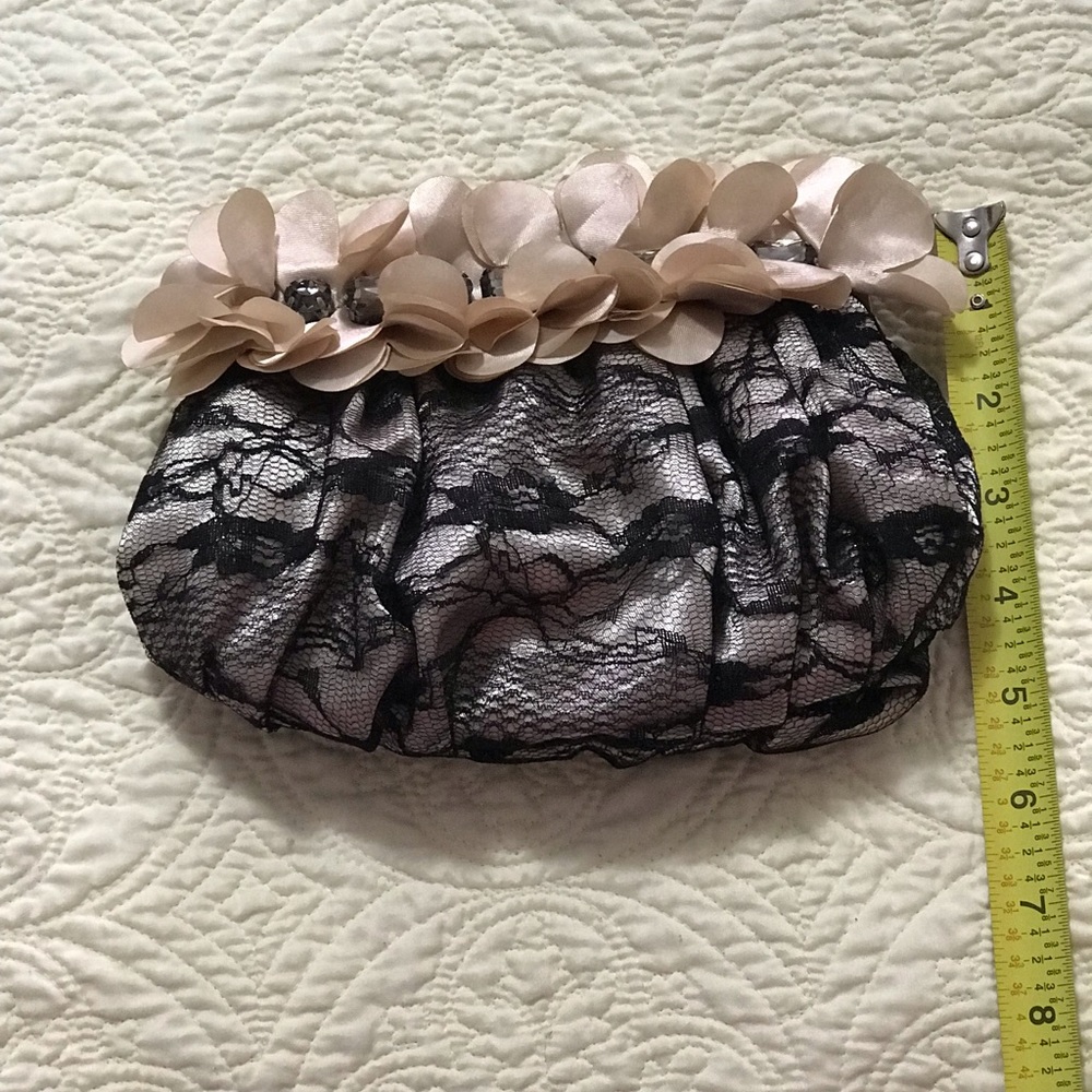 Beautiful handbag nwot - Picture 4 of 7